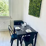 Moderne I Zentral I Grosser Parkplatz Apartment Duisburg