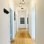 Moderne I Zentral I Grosser Parkplatz Apartment *