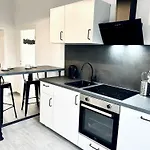 Apartment Moderne I Zentral I Grosser Parkplatz