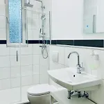 Apartment Moderne I Zentral I Grosser Parkplatz Duisburg