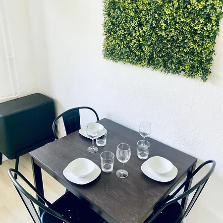 Moderne I Zentral I Grosser Parkplatz Apartment